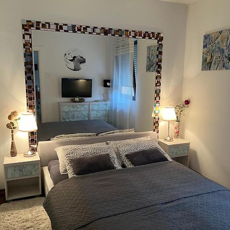 Apartment Sweet Dreams-Close To Zoo,Dinamo Stadium And The City Center Загреб Екстер'єр фото